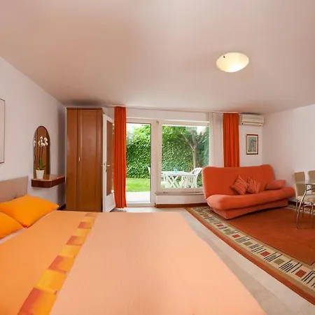 Apartment The Beach Studios & Apartments *