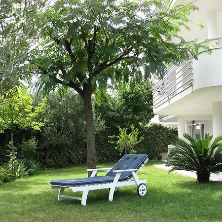 The Beach Studios & Apartments Split