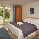 The Beach Studios & Apartments Apartman *