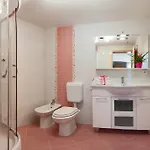 The Beach Studios & Apartments Apartman